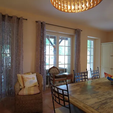 Le Vieux Manoir Feriehus *