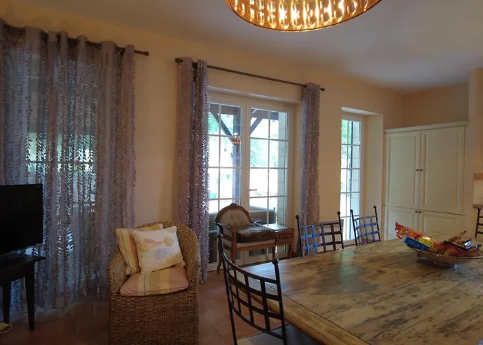 Le Vieux Manoir Dom wakacyjny *